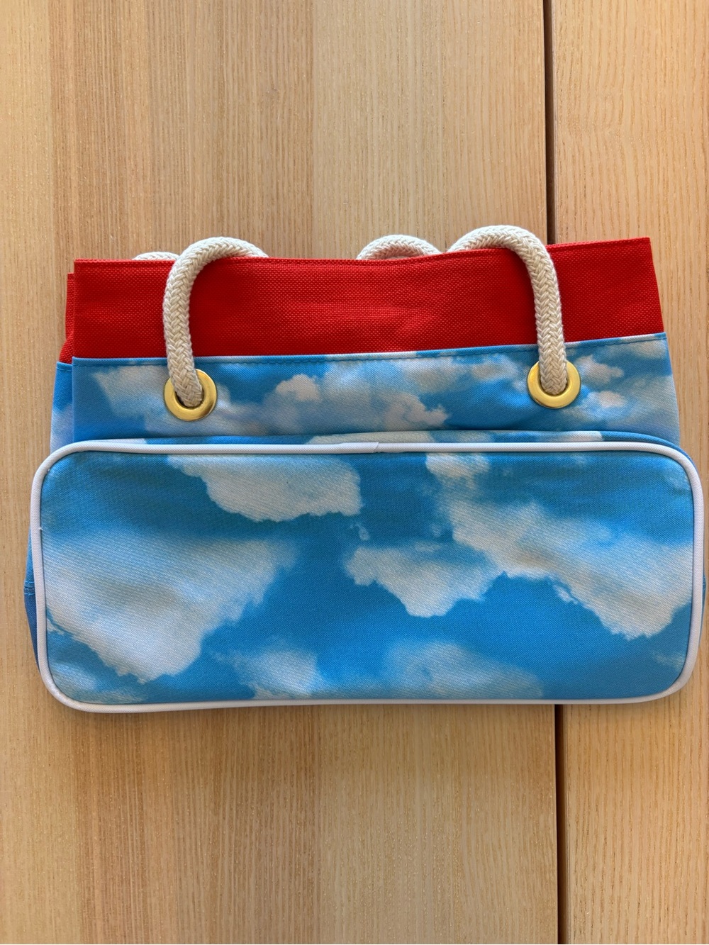 BNOT MOSCHINO Authentic and Vintage 90’s Clouds hand bag!!! - Picture 3 of 12